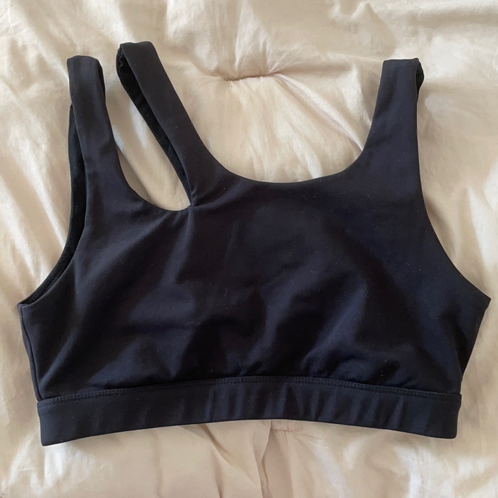 Ptula Iliana sports bra